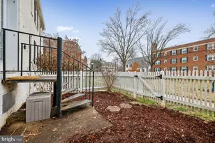 2912 13th Rd S, Arlington, VA 22204 - Photo 5