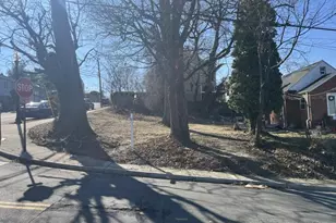 2148 S Monroe St, Arlington, VA 22204 - Photo 1