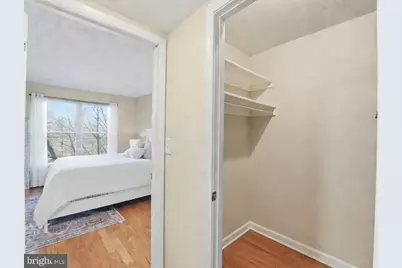 2100 Langston Boulevard #207, Arlington, VA 22201 - Photo 11