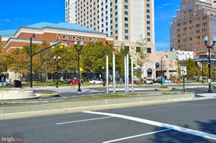 1211 S Eads St, Arlington, VA 22202 - Photo 39