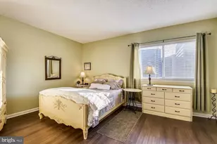 1211 S Eads St, Arlington, VA 22202 - Photo 11