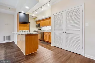 1211 S Eads Street #602, Arlington, VA 22202 - Photo 5