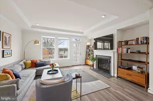 2236 S Glebe Rd, Arlington, VA 22206 - Photo 3