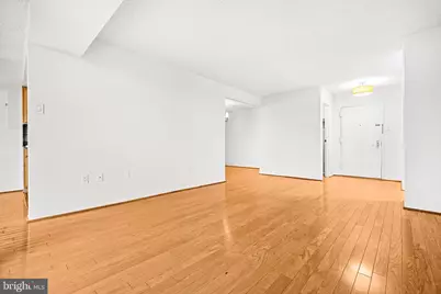 4500 S Four Mile Run Drive S #910, Arlington, VA 22204 - Photo 7