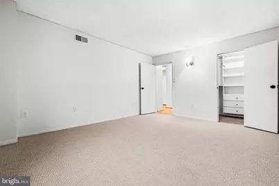 4500 S Four Mile Run Drive S #910, Arlington, VA 22204 - Photo 19