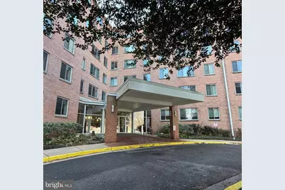 3000 Spout Run Parkway #B311, Arlington, VA 22201 - Photo 1