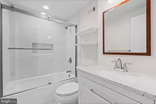 1109 N Vernon St, Arlington, VA 22201 - Photo 23