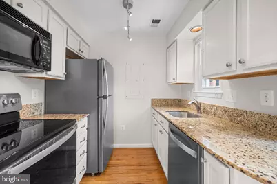 1109 N Vernon Street, Arlington, VA 22201 - Photo 9