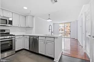 3830 9th St N, Arlington, VA 22203 - Photo 3