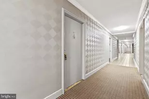 1021 Arlington Blvd, Arlington, VA 22209 - Photo 15