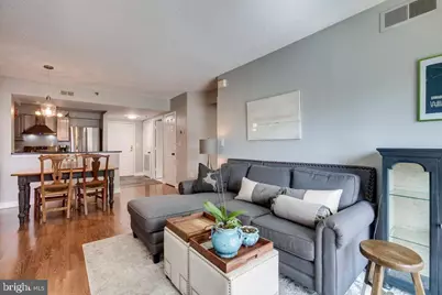 1050 N Taylor Street N #608, Arlington, VA 22201 - Photo 3