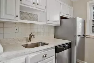 704 S Arlington Mill Dr S, Arlington, VA 22204 - Photo 11