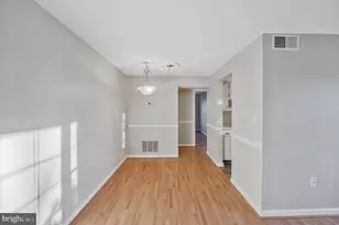 704 S Arlington Mill Dr S, Arlington, VA 22204 - Photo 5