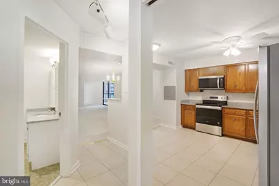 3800 Fairfax Drive #213, Arlington, VA 22203 - Photo 3