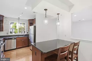 4167 S Four Mile Run Dr, Arlington, VA 22204 - Photo 7