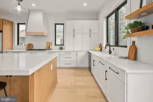 126 S Highland St, Arlington, VA 22204 - Photo 5