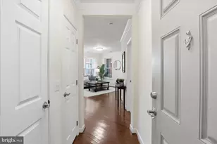 2101 N Monroe St, Arlington, VA 22207 - Photo 3