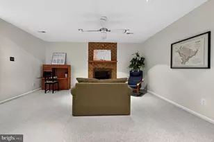 2124 N Tazewell Ct, Arlington, VA 22207 - Photo 29