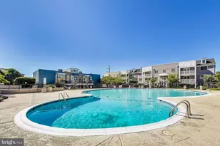 4139 S Four Mile Run Dr, Arlington, VA 22204 - Photo 27