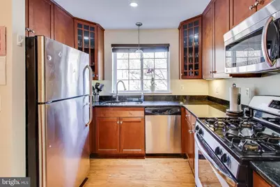 4139 S Four Mile Run Drive #304, Arlington, VA 22204 - Photo 3