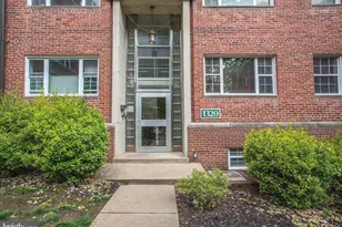 1320 Fort Myer Dr, Arlington, VA 22209 - Photo 3