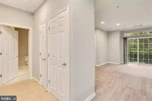 2055 26th St S, Arlington, VA 22206 - Photo 9