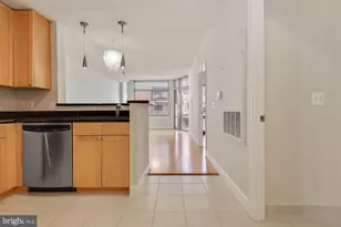 3600 S Glebe Rd, Arlington, VA 22202 - Photo 3