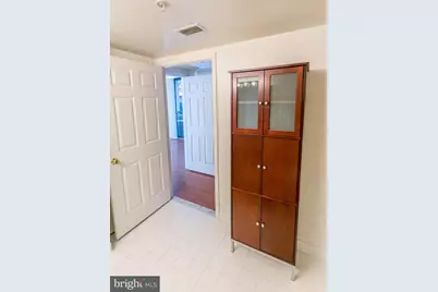 3835 9th Street N #108E, Arlington, VA 22203 - Photo 7