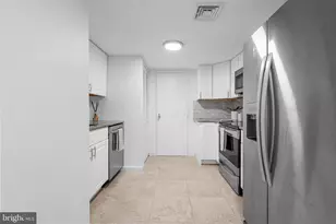 1515 S Arlington Ridge Rd, Arlington, VA 22202 - Photo 17