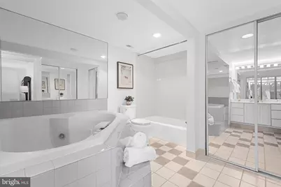 1515 S Arlington Ridge Road #703, Arlington, VA 22202 - Photo 29