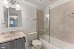 2105 N Rolfe St, Arlington, VA 22209 - Photo 25