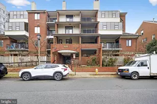 1020 N Stafford St, Arlington, VA 22201 - Photo 1