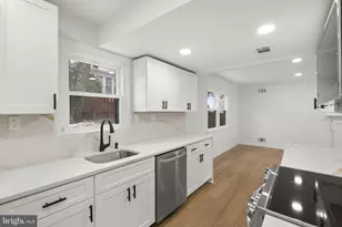 2339 N Powhatan St, Arlington, VA 22205 - Photo 3