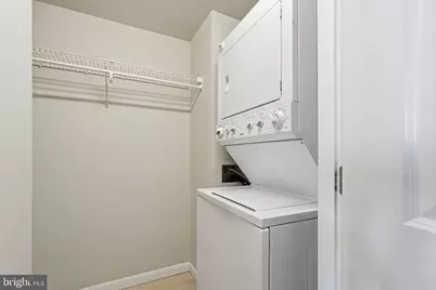 851 N Glebe Road #1812, Arlington, VA 22203 - Photo 17