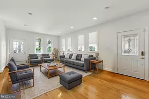 2034 S Shirlington Rd, Arlington, VA 22204 - Photo 11