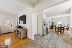 2034 S Shirlington Rd, Arlington, VA 22204 - Photo 7