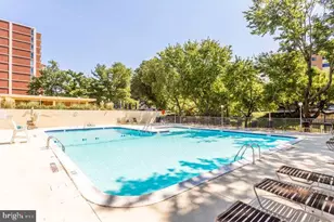 1300 Army Navy Dr, Arlington, VA 22202 - Photo 39