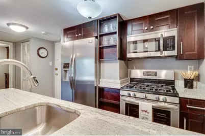 1300 Army Navy Drive #511, Arlington, VA 22202 - Photo 9