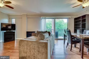1300 Army Navy Dr, Arlington, VA 22202 - Photo 17