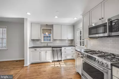 2355 N Quincy Street, Arlington, VA 22207 - Photo 15