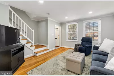 4318 35th Street S, Arlington, VA 22206 - Photo 3