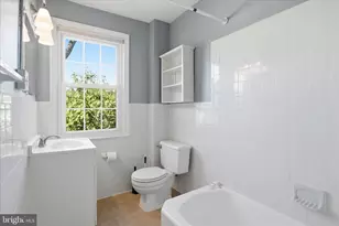 1305 S Walter Reed Dr, Arlington, VA 22204 - Photo 9