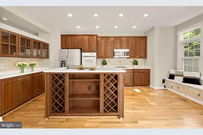 2170 21st Court N, Arlington, VA 22201 - Photo 11