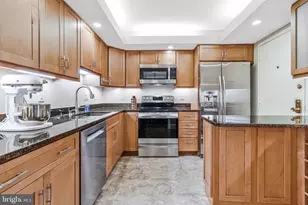 1101 S Arlington Ridge Rd, Arlington, VA 22202 - Photo 21