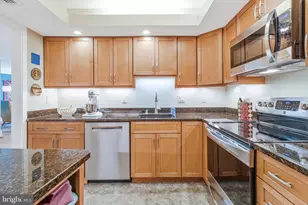 1101 S Arlington Ridge Rd, Arlington, VA 22202 - Photo 23
