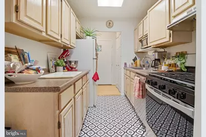 1210 N Taft Street N #205, Arlington, VA 22201 - Photo 5