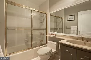 1101 S Arlington Ridge Rd, Arlington, VA 22202 - Photo 29