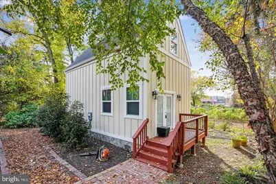 2810 S Arlington Ridge Road #B, Arlington, VA 22202 - Photo 1