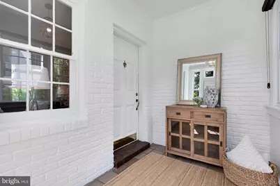 2710 S Joyce Street, Arlington, VA 22202 - Photo 3