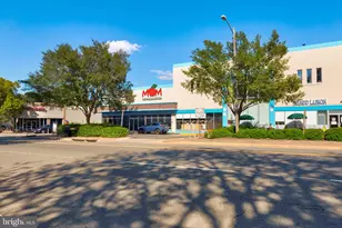 2710 S Joyce St, Arlington, VA 22202 - Photo 33